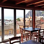 Alojamento de Acomodação e Pequeno-almoço Capo Sant'alessio SantʼAlessio Siculo