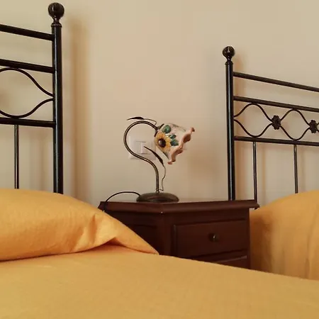 Capo Sant'alessio Bed & Breakfast 3*